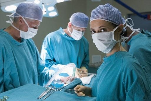 Operação de diverticulite de repetição