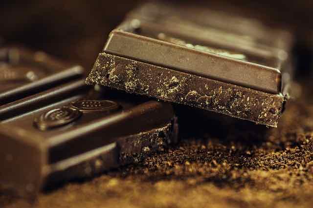 Consumir chocolate amargo com azeite pode melhorar função endotelial