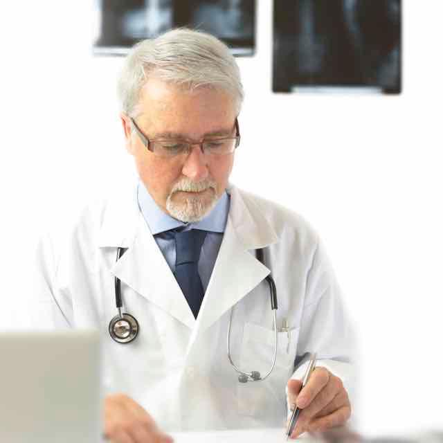 Veja 9 estratégias para minimizar a Polifarmácia em pacientes com Insuficiência Cardíaca