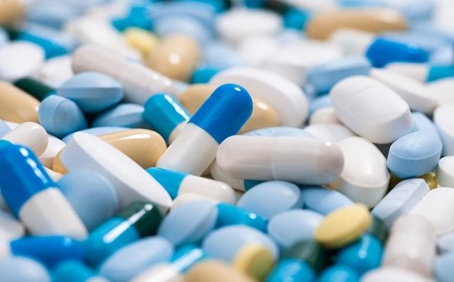 medicamentos variados juntos para terapia dupla na disfunção renal