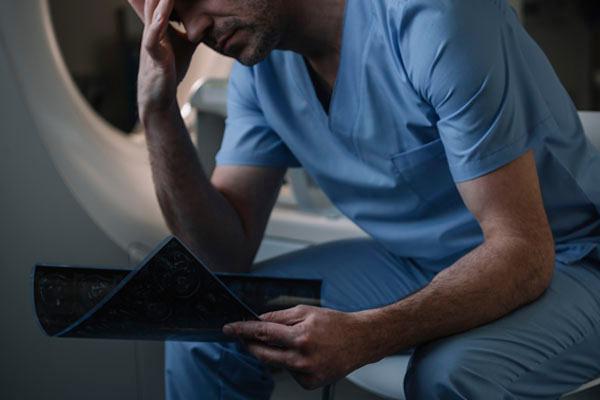 Pesquisa PEBMED mostra aumento de demanda de trabalho