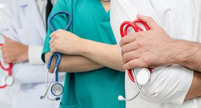 médicos da associação médica brasileira