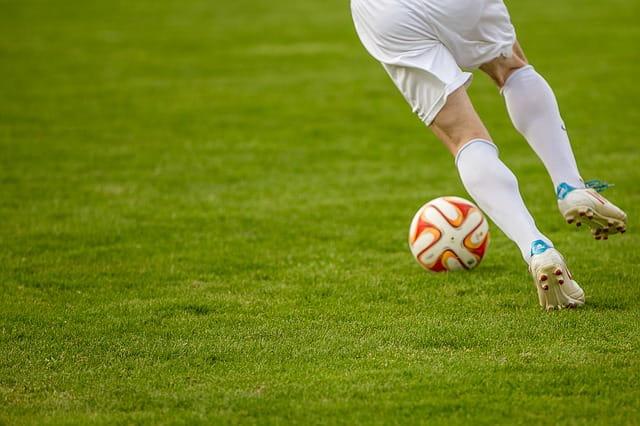 O evento ocorrido com o atleta dinamarquês, na Eurocopa, deixou todos no mundo dos esportes apreensivos. O que aconteceu naquele momento?