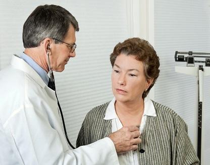 Pacientes com FA anticoagulados podem apresentar trombo em átrio esquerdo?