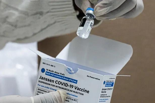 Em nossa publicação semanal de conteúdos compartilhados do Whitebook, vamos falar um pouco sobre a vacina Janssen que chegou ao Brasil.