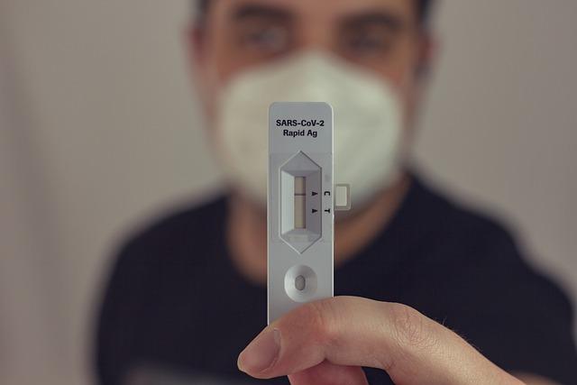 Covid-19: a testagem pós-vacinal pode ser considerada uma "bobagem"?