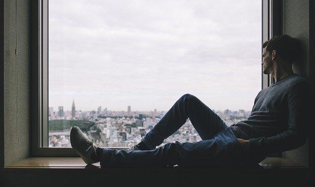 Uso de substâncias entre homens que praticam sexo com homens e o risco de infecções