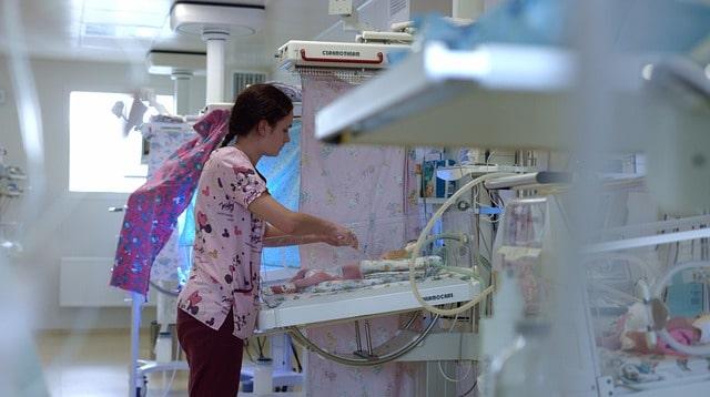 Síndrome de abstinência neonatal e iatrogênica em neonatologia – diferenças e semelhanças