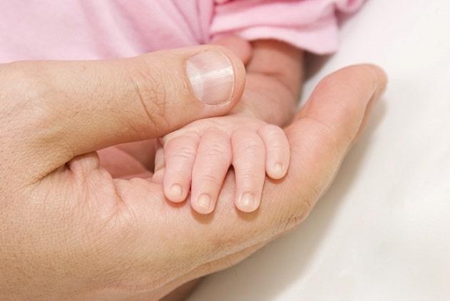 desfechos neonatais causados pelo SARS-CoV-2