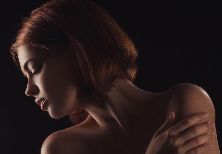 Associação entre endometriose e risco de menopausa natural precoce