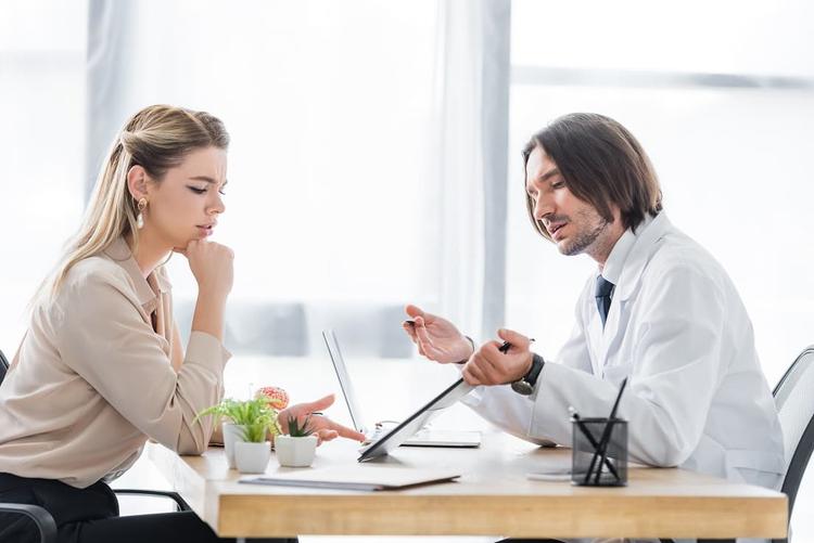 Uso de contracepção reversível de longa duração após o aborto medicamentoso