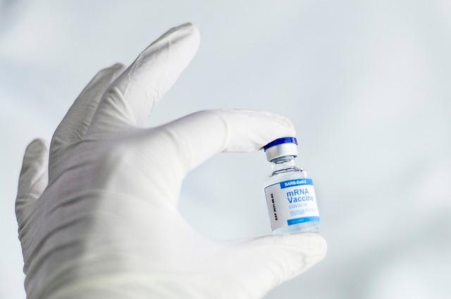 FDA aprova reformulações de vacinas contra covid-19