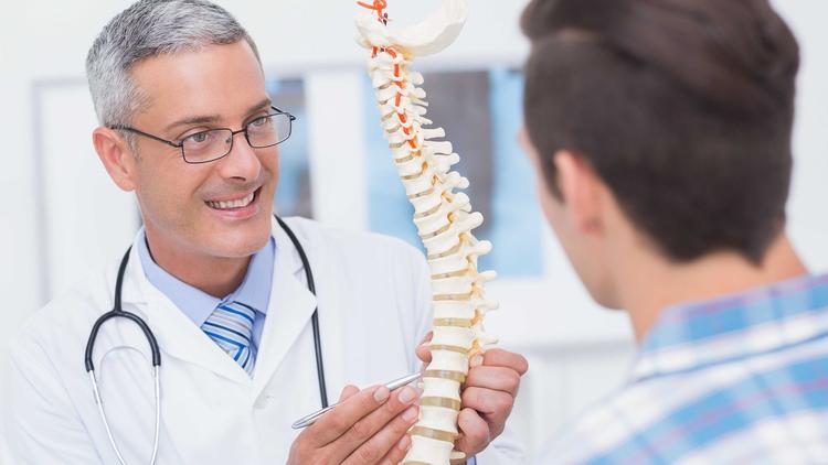 Escoliose Idiopática do Adolescente (EIA)