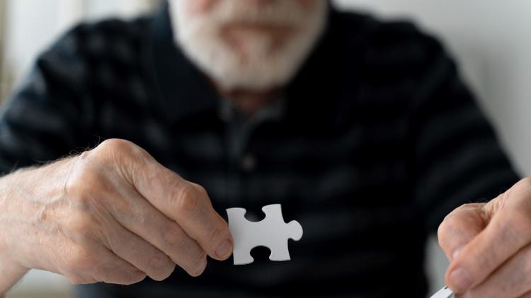 FDA aprova donanemab, droga modificadora para doença de Alzheimer