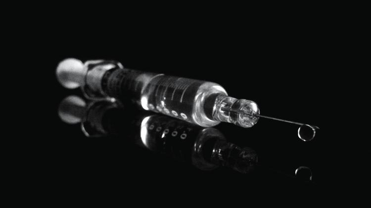 Vacinas de HPV como tratamento de lesões verrucosas benignas recorrentes