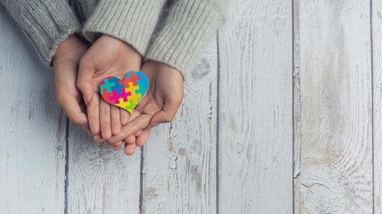 AAP 2024: Manejo da ansiedade em crianças com TEA