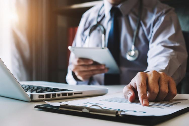 A relação entre a doença do refluxo gastroesofágico e a cirurgia bariátrica