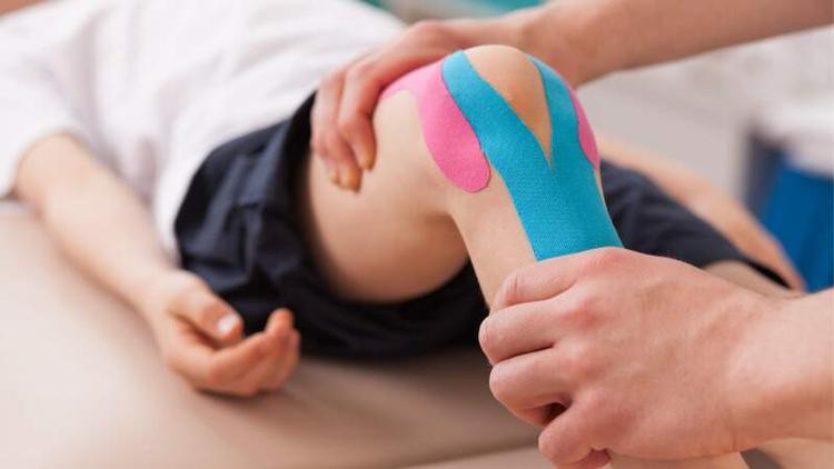 Artrite Idiopática Juvenil: Poliarticular versus Oligoarticular