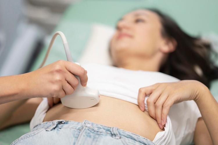 Relação proteinúria/creatininúria na urina tem a mesma validade do que proteinúria de 24 horas no diagnóstico de pré-eclampsia?
