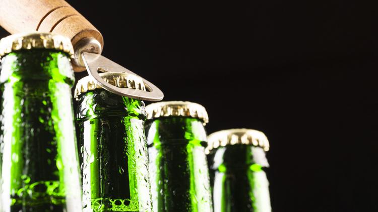 Álcool em pequena quantidade faz mal ao coração?