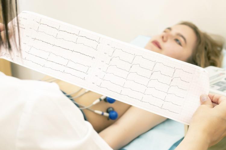Desafio de ECG – que arritmia é esta?