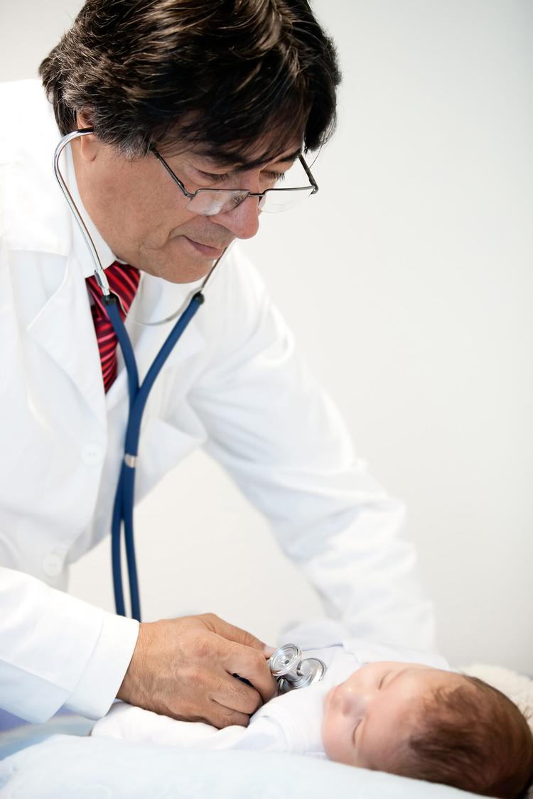 Quais sons são melhor audíveis usando a campânula do estetoscópio?