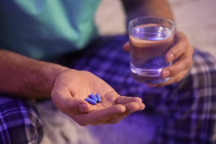 Estatinas devem ser prescritas para tomar à noite?