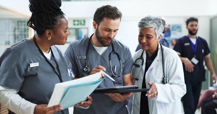 Como gerir conflitos de opiniões médicas