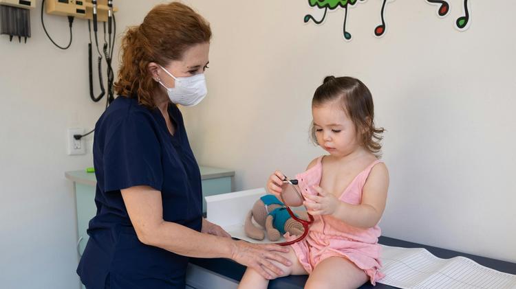 Determinantes da LRA em crianças com síndrome nefrótica e traço falciforme