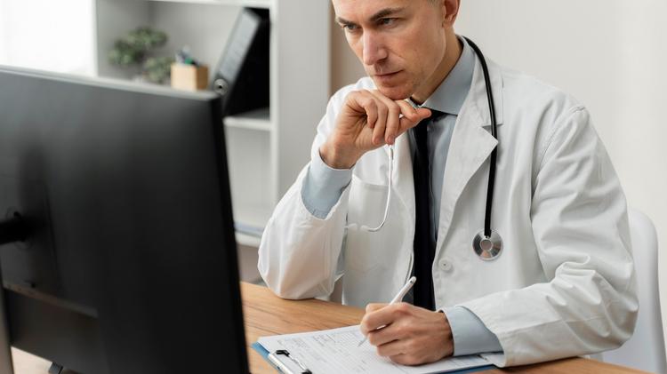 Como reconhecer e tratar a cetoacidose euglicêmica