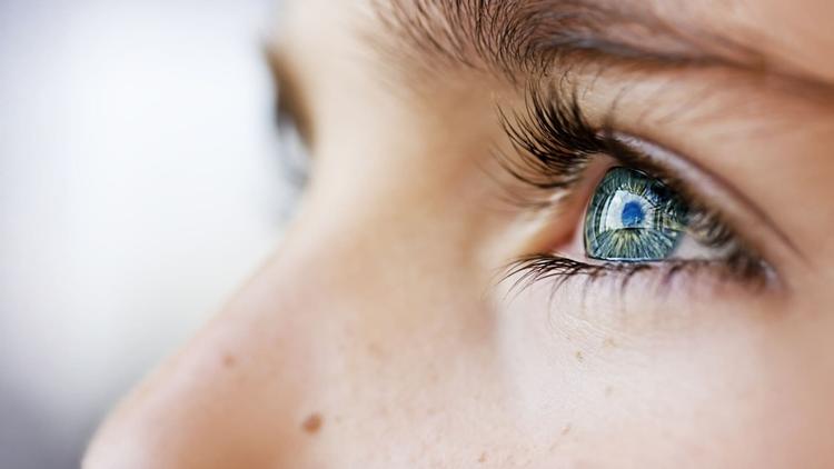 Impacto da terapia com células-tronco em pacientes com neuropatia óptica