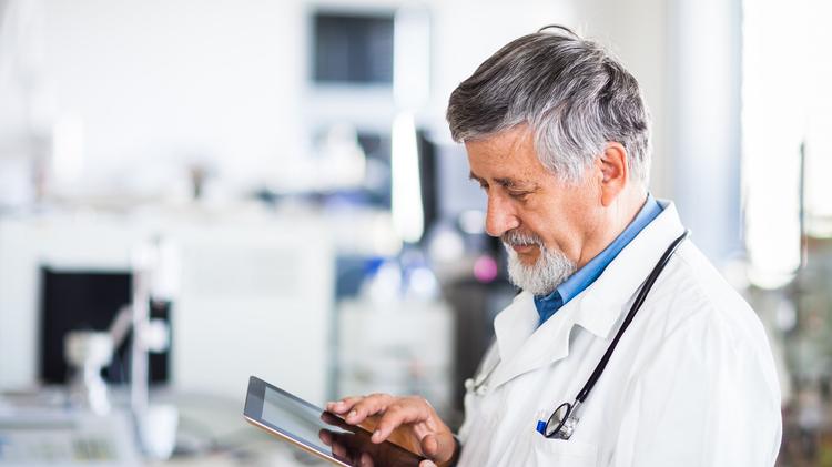 Meu paciente tem hepatite viral crônica: quais exames adicionais devo pedir?