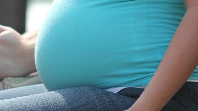 Mortalidade materna entre meninas de até 14 anos supera média nacional