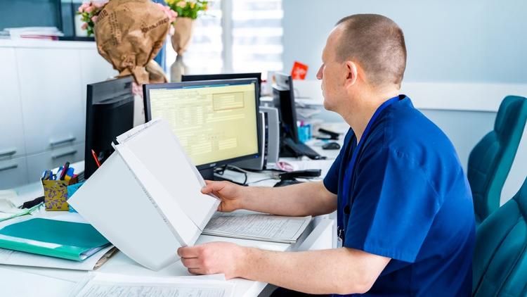 Consulte a Tabela TUSS: códigos e procedimentos médicos atualizados