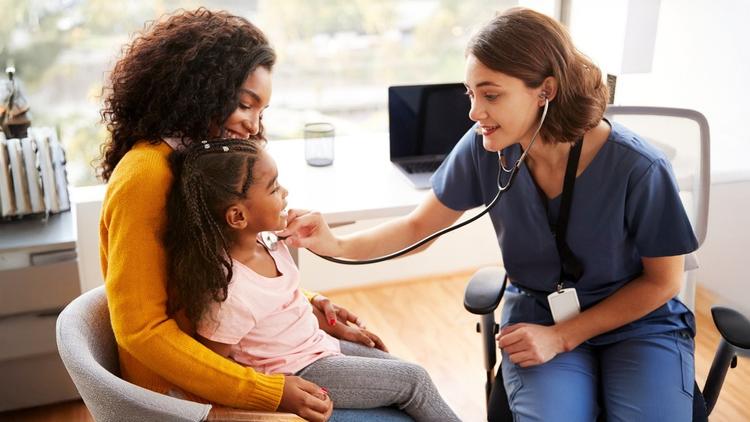 Síndrome pós-COVID Pediátrica: podemos confiar nas evidências atuais?