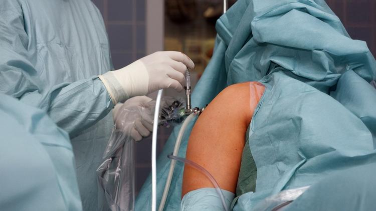 Vale a pena utilizar ácido tranexâmico na artroscopia do ombro?