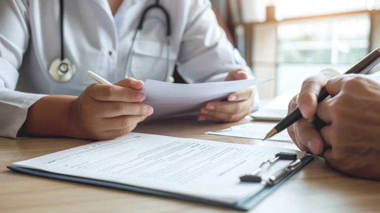 Aprenda como o TCLE protege o paciente e orienta a prática ética médica