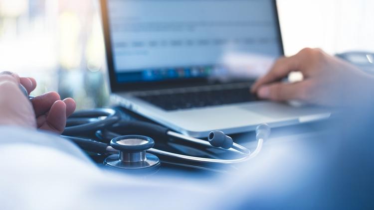 IA na Ortopedia: O ChatGPT consegue responder dúvidas sobre cirurgia de menisco?