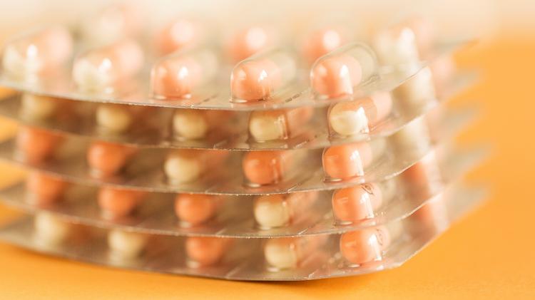 Profilaxia com fluoroquinolonas em pacientes neutropênicos de alto risco: quais os benefícios?