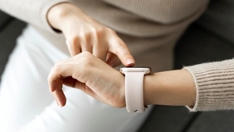 O que smartwatches podem revelar sobre o risco de demência?