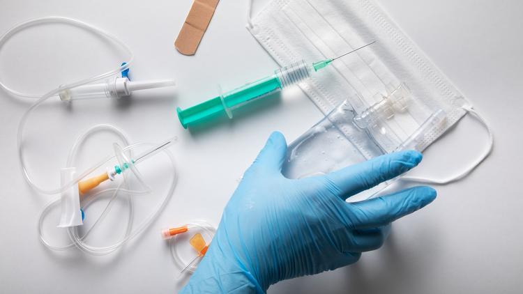 Clorexidina em curativos de CVC na UTIP: segurança dermatológica